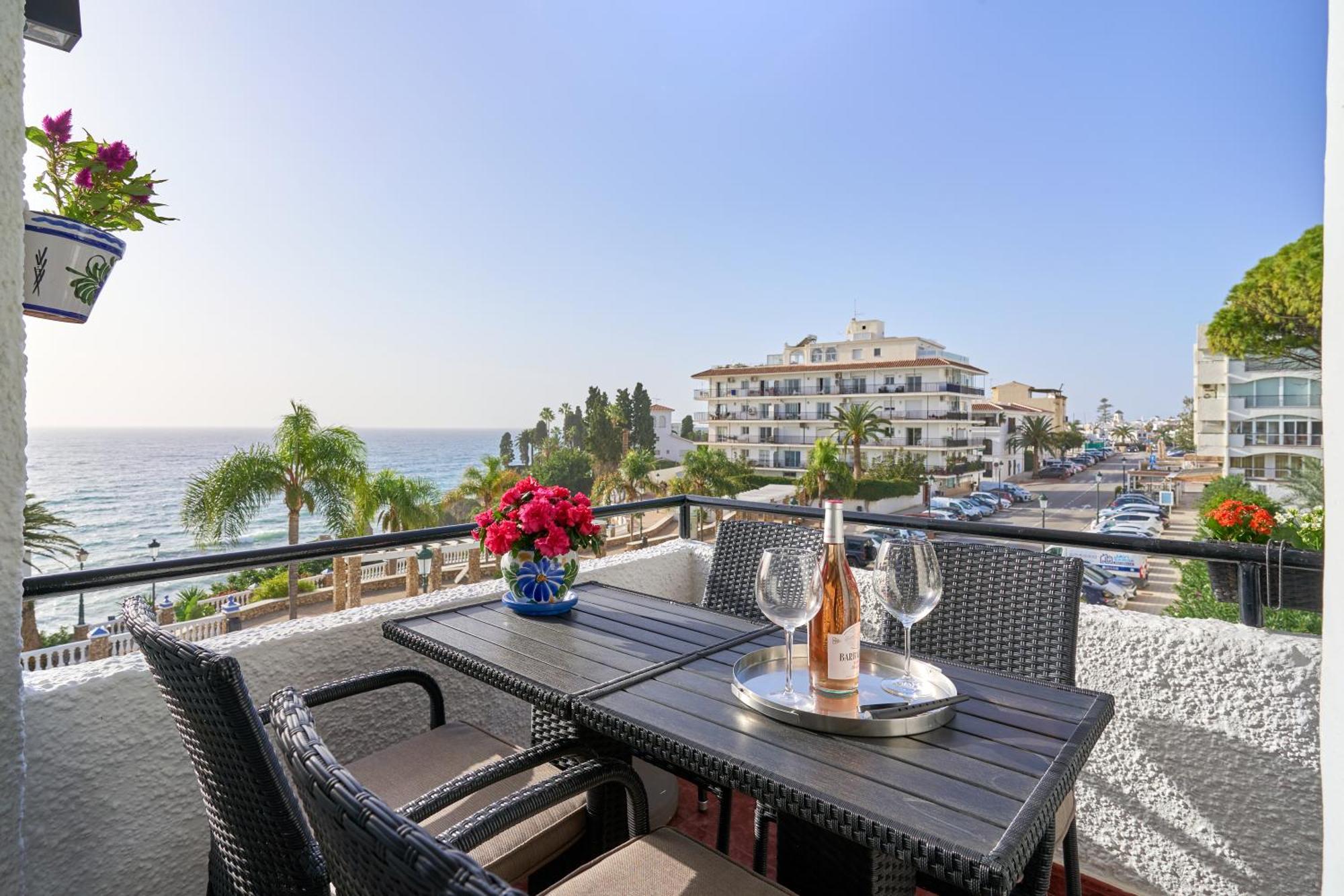 Apartament Spectacular Sea Views, 2 Bed,2 Bath Nerja Zewnętrze zdjęcie